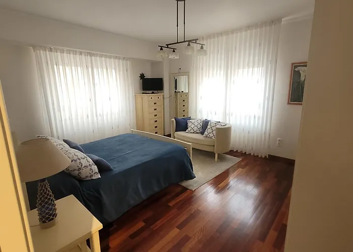 Grupo Gontad Rompeolas Laxe